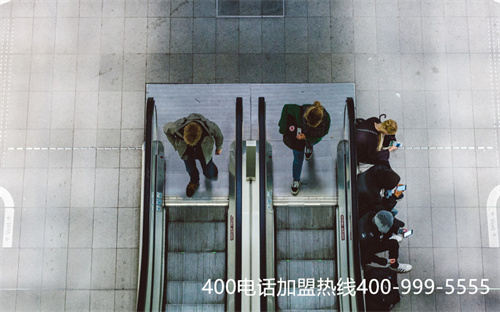 (400電話好用嗎)(400電話的主要特點(diǎn)和應(yīng)用市場(chǎng)有哪些？)